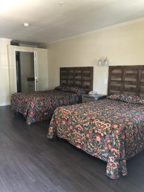 Sierra Crossing Motel Bloomington Dış mekan fotoğraf